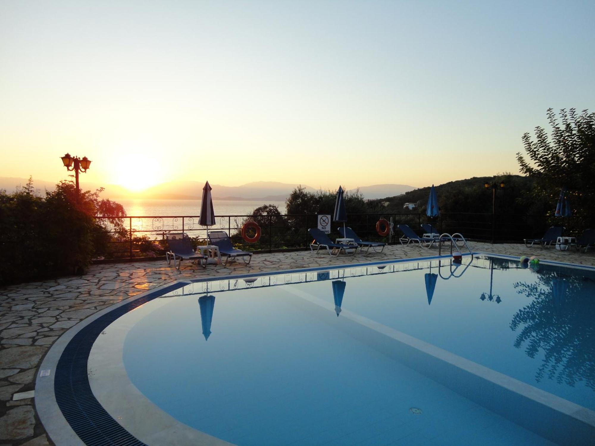 Dionysos Apartments Apraos Luaran gambar
